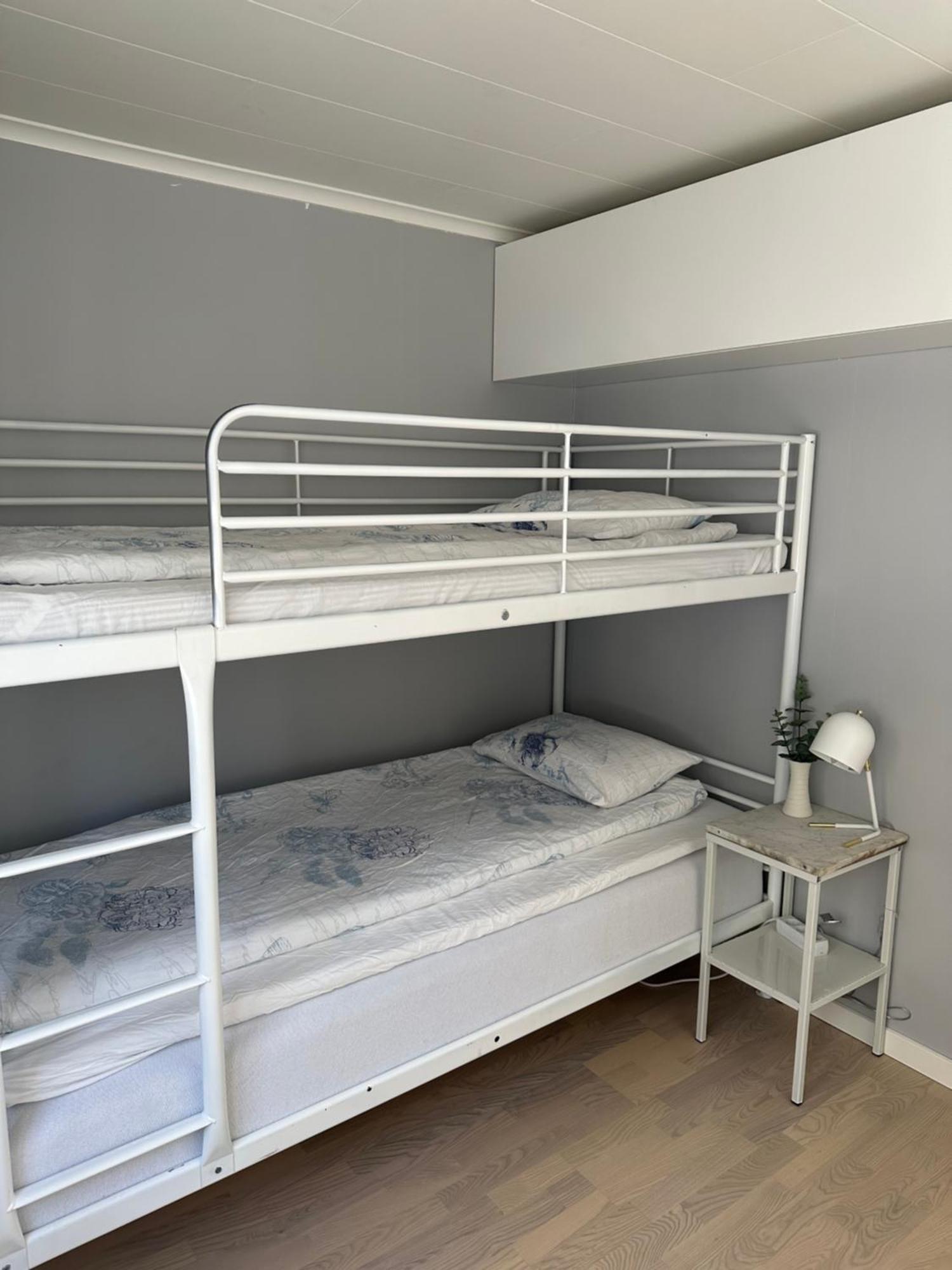 Stuga Med Havsutsikt Robertsfors Exteriör bild